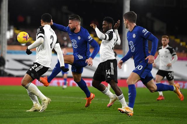 少一人的切尔西让阿森纳犯难，英超争冠从来不乏拼桌的