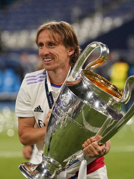 克尼佩尔超高难度后仰三分命中，黄蜂&猛龙进入加时赛！