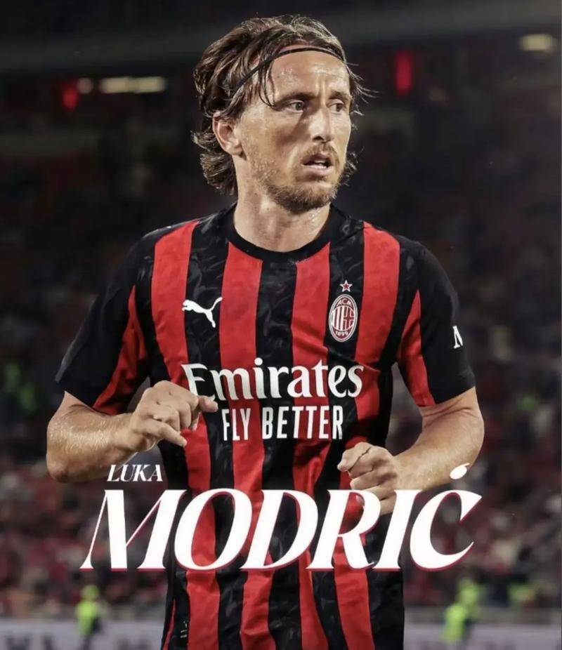 有些尴尬，巴林门将在成功扑救后不慎用脚打入乌龙且弄伤自己