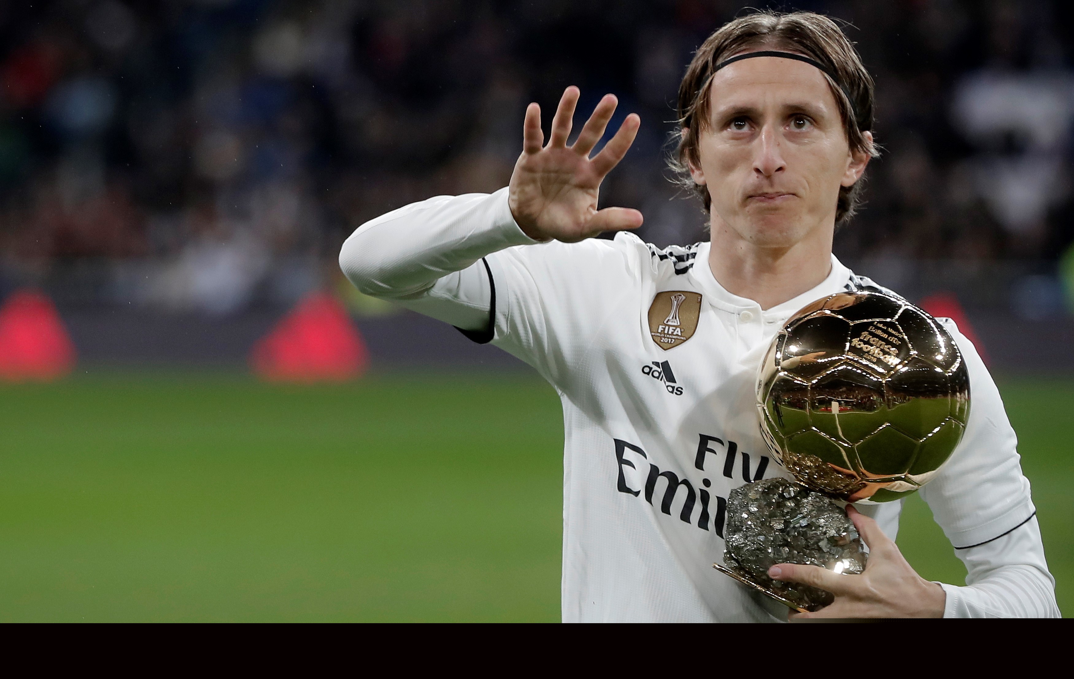 英媒：罗克回归巴甲后浴火重生，曼联盼补强锋线已对他关注