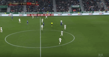 卡恩：纳格尔斯曼应该停止试验；拜仁和于帕续约的代价很昂贵